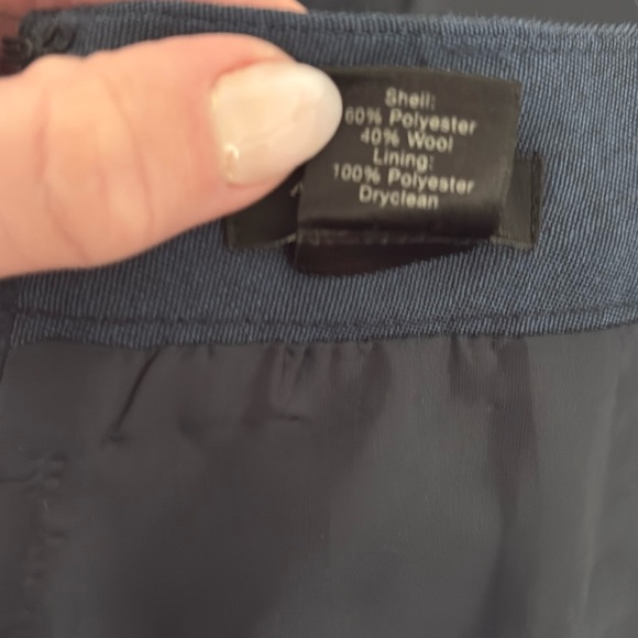 Ann Taylor navy skirt suit 0P - Picture 9 of 9